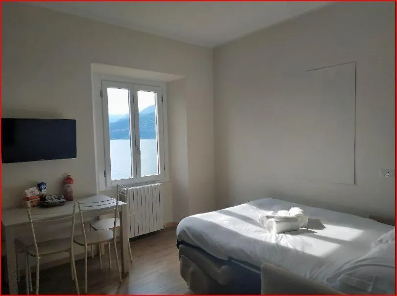 Center Lake View, Varenna 0*,